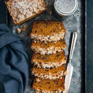 Pumpkin Bread with Crumb Topping