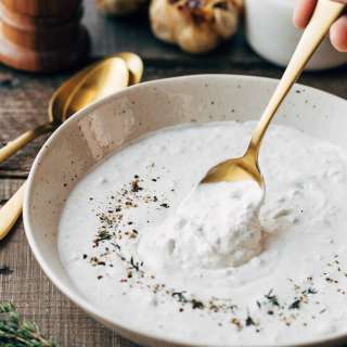 Roasted Garlic Horseradish Sauce