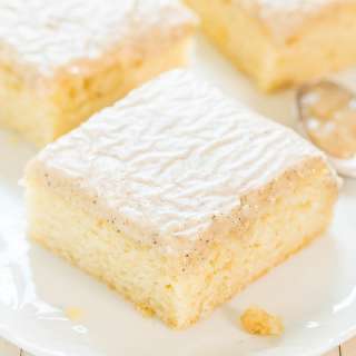 Vanilla Cake with Vanilla Bean Browned Butter Glaze