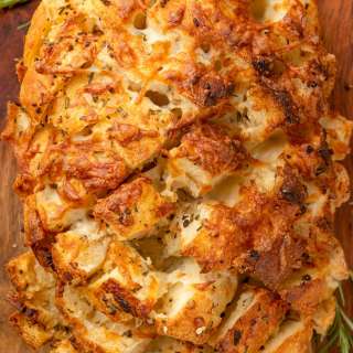 Cheesy Garlic Pull Apart Bread