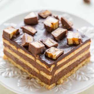 Chocolate Candy Bar Icebox Cake