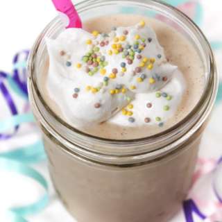 Healthy Vegan Cake Shake