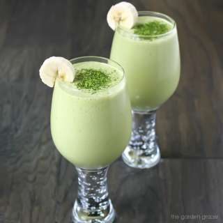 Coconut Vanilla Matcha Smoothie