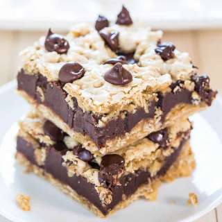 Fudgy Oatmeal Chocolate Chip Cookie Bars