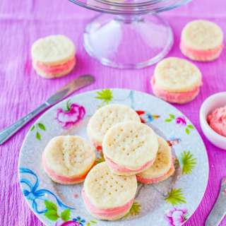 Buttery Vanilla Sandwich Cookies