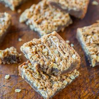 Cookie Butter Brown Sugar Streusel Bars