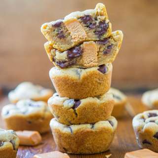 Caramel-Stuffed Chocolate Chip Cookie Cups