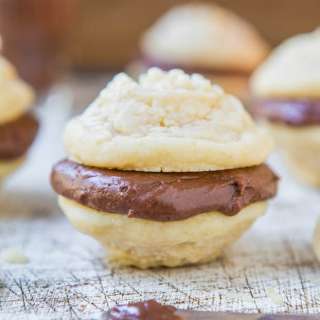 Vanilla Melting Moments Cookies with Nutella-Cream Cheese Filling