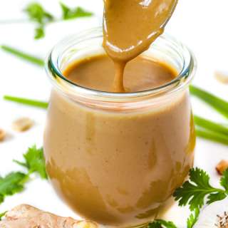 Easy Peanut Sauce (Vegan!)