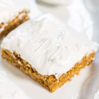 Iced Oatmeal Cookie Bars (Little Debbie Copycat!)