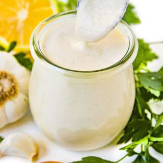 Vegan Garlic Aioli (Oil-Free!)