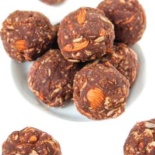 Chocolate Peanut Butter Oat Balls