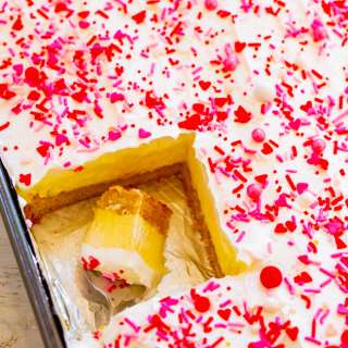 Valentine's Day Vanilla Pudding Sugar Cookie Bars