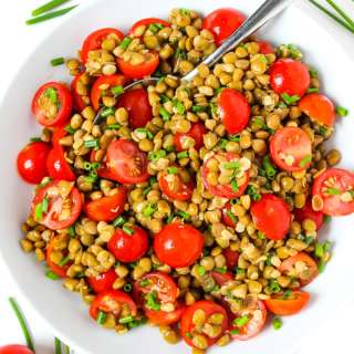 5-Minute Lentil Tomato Salad (Easy!)