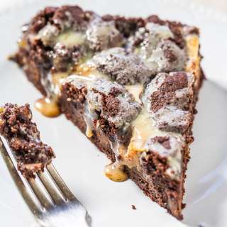 Gooey Chocolate Peanut Butter Bars