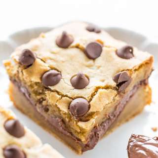 Nutella-Stuffed Chocolate Chip Blondies