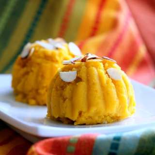 Mango Semolina Pudding Mango Sheera / Kesari / Halwa