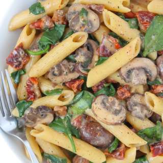 Vegan Creamy Mushroom Pasta with Sun-Dried Tomato