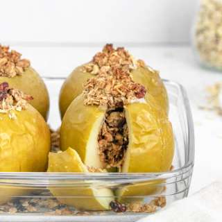 Oatmeal Stuffed Breakfast Baked Apples