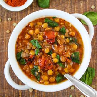 Smoky Tomato Lentil Soup (Easy!)