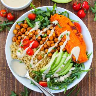 Sweet Potato Quinoa Bowl (Vegan!)