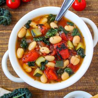 White Bean Tomato Soup (Easy!)