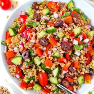 Greek Farro Salad (Vegan!)