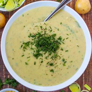 Vegan Potato Leek Soup (Easy!)