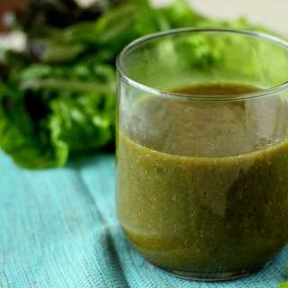Chard, Lettuce, Pear, Ginger Smoothie
