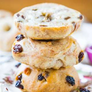 Easy Homemade Cinnamon Raisin Bagels