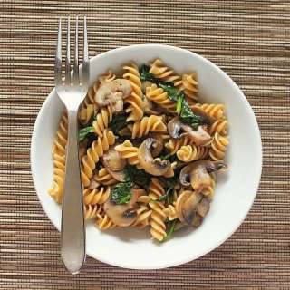 Spinach and Browned mushroom fusilli