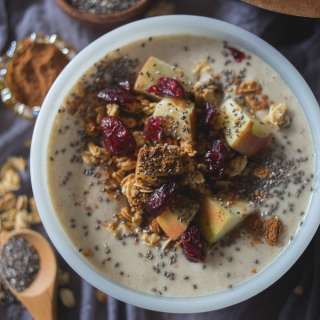 Apple Pie Smoothie Bowl