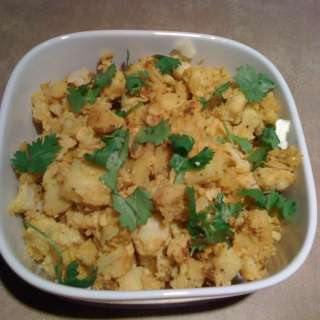Adraki Gobi aloo (cauliflower potato stirfried with ginger)