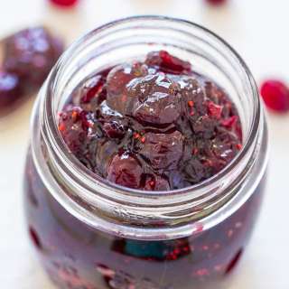 Cabernet Cranberry and Currant Sauce
