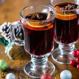 Slow Cooker Spiced Mulled Wine