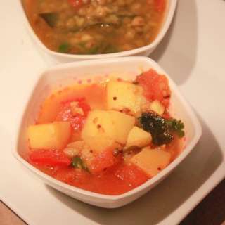 Potato In Tomato Curry
