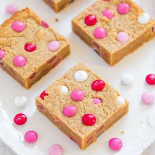 Valentine Peanut Butter Blondies with M&M's
