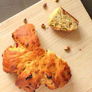 Christmas Stollen Wreath with Cranberries, Pistachios, Candied Orange. Vegan