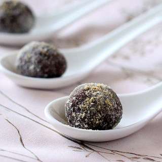 Vegan Gingerbread spiced Chocolate Nut butter truffles.