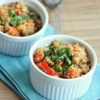 Quinoa Pilaf with Red bell pepper, Leek, Carrot, Peas.