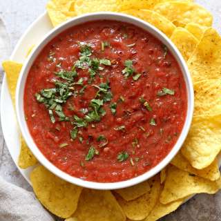 Easy Homemade Salsa - Fresh Tomato Salsa