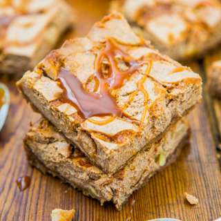 Salted Caramel Apple Cheesecake Bars