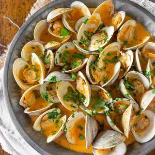 Spicy Coconut Milk Clams