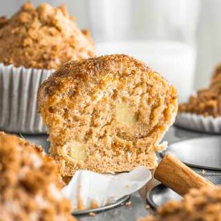 Applesauce Muffins