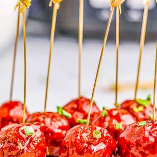 Crockpot Grape Jelly Meatballs