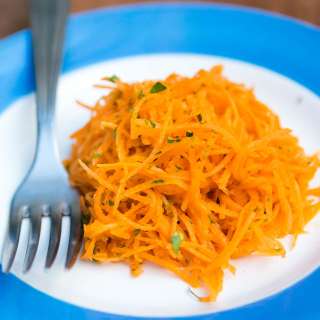French Grated Carrot Salad