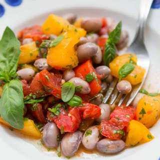 Fresh Shelling Bean and Tomato Salad