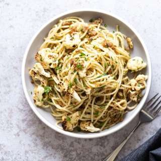 Spaghetti with Toasted Garlic Breadcrumbs and blistered Cauliflower