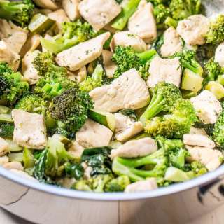 Easy 15-Minute Ranch Chicken and Vegetable Skillet