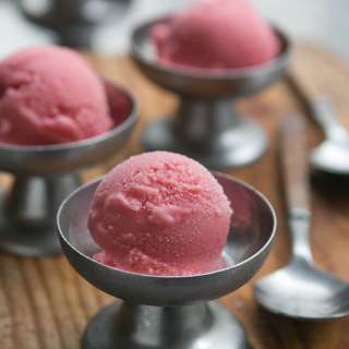Strawberry Frozen Yogurt